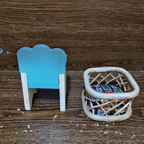 Dollhouse Furniture 2 piece set of Baby Furniture Playpen Highchair - Picture 2 of 4